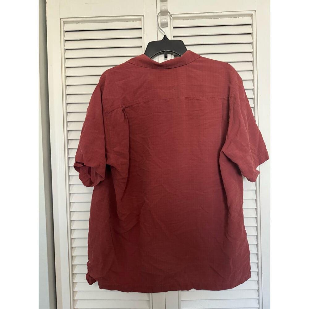 Tommy Bahama Red 100% Silk Embroidered Hawaiian Shirt Sz: large - Picture 3 of 4